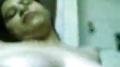 तीन महिला कामोत्ताप के साथ स्प्रे में हिंदी में सेक्सी वीडियो मूवी कैमरा