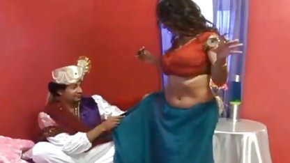 सचिव वीडियो हिंदी फिल्म सेक्सी के कार्यस्थल पर छिपे हुए कैमरे