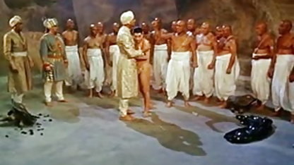 साहसी गिद्धों को कीचड़ में लात मारी गई है सेक्स फिल्म चाहिए वीडियो