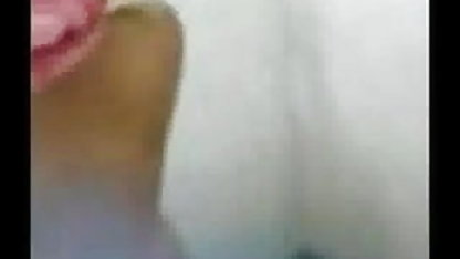 बालों हिंदी मूवी का सेक्सी वीडियो वाली चाचा के साथ युवा