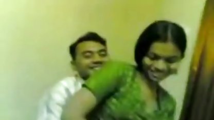 नायलॉन मोज़ा और कामुक अंडरवियर पहने सेक्सी फिल्म हिंदी बीएफ हुए