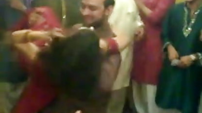 माशा रषककिना I caresses हिंदी फिल्म पिक्चर सेक्सी crotch