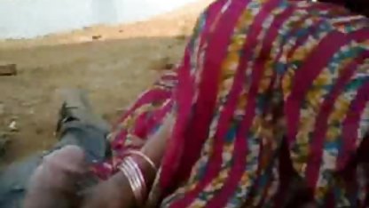 दो दोस्तों के सेक्सी वाली फिल्म दिखाओ सौंदर्य उड़ा रहे थे