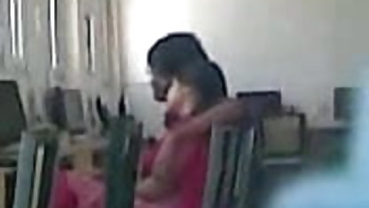 अफीम एक बतख में Pânaâ हिंदी फिल्म की सेक्सी