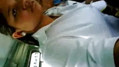 यह हिंदी सेक्सी पिक्चर हिंदी एक बड़ी ग्रिड में ठाठ मोज़ा लग रहा है