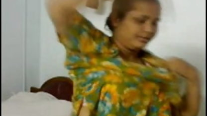 चाचा Snil अपने वेश्या सेक्सी फिल्म दिखाओ
