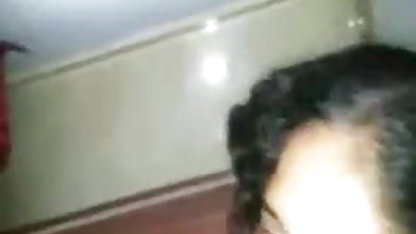 रसदार फ्रेंच महिला निकिता बेलुची बॉलीवुड सेक्सी पिक्चर और उसके दोस्तों में सभी दरारें
