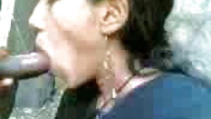 Busty हिंदी हिंदी सेक्सी फिल्म Suchka तैयार चूसना