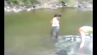 एक साथ पिया और खर्च हिंदी मूवी सेक्सी भेजो