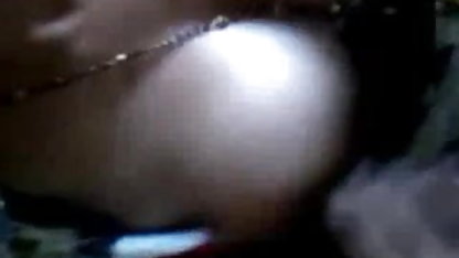लड़की को बस स्टॉप से सेक्सी फिल्म का वीडियो चाहिए चिपका कर ।